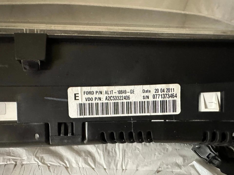 Cuadro de instrumentos velocímetro Ford Expedition 2010 2011 indicadores 170.175 millas Foto 3 de 3