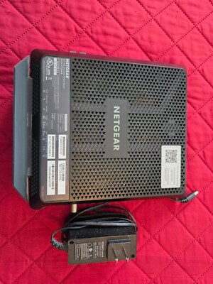 Netgear Nighthawk C7000v2 Cable Modem/Router Combo AC1900 DOCSIS 3.0 Used 