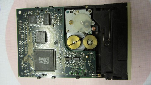 T1000 TRAVAN Streamer 400MB/ 800MB 5.25'' Zoll IDE - Bild 2 von 3