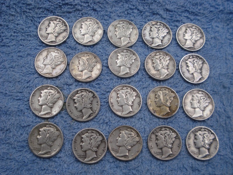 20 SILVER MERCURY DIMES WITH DATES lot WN