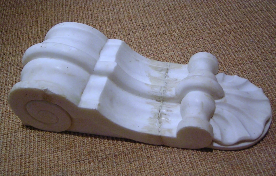 Antique Carved White Marble Keystone Architectural Salvage 15.25" - Image 2 of 4