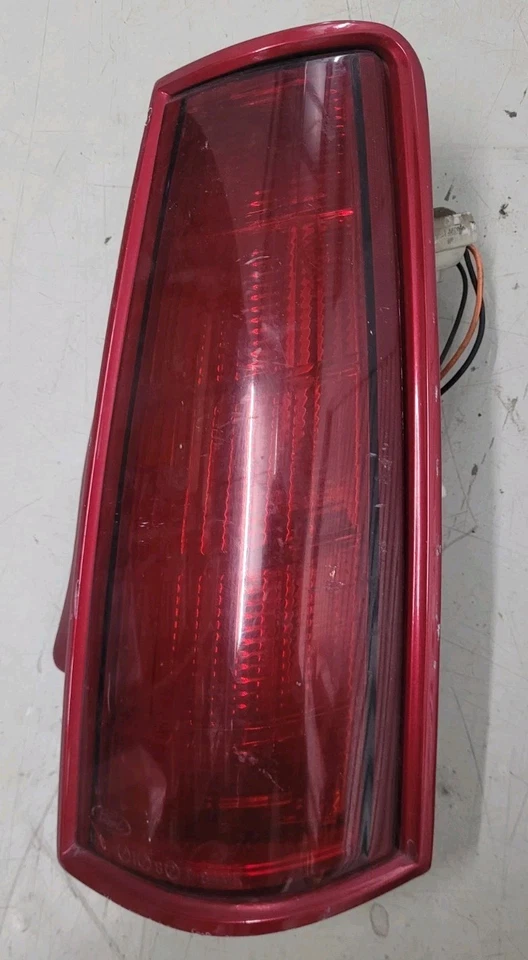 Conjunto de luz trasera derecha Lincoln Mark VII LSC 1990-1992 F1LY13404B  Foto 2 de 4