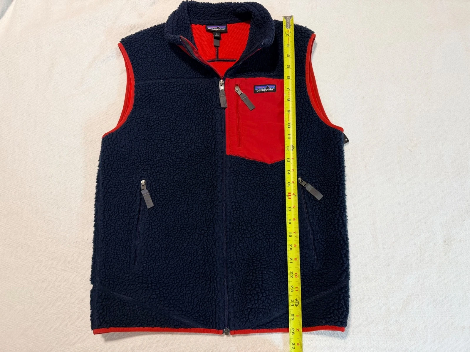 Patagonia Men's Classic Retro-X Fleece Vest M Navy Blue Red - product detail image 1