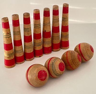JOUET ANCIEN - JEU DE 7 QUILLES  CLOWNS  AVEC LEUR BOULE EN BOIS PEINT | eBay