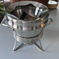 Calphalon 8702-2FS 2 1/2 Qt Stainless Steel Fondue Set - No Forks Or Burner