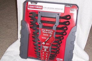 CRAFTSMAN 12 PIECE METRIC UNIVERSAL COMBINATION WRENCH SET
