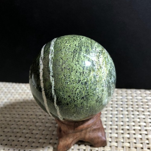 217g 54mm Palla di quarzo cristallo zebra verde naturale Reiki + base - Foto 4 di 7