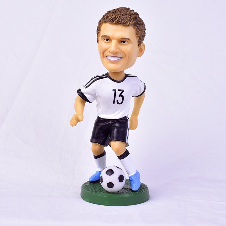 Top Quality Resin Soccer Star Thomas Müller Bobblehead Figure