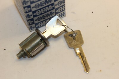 Ignition Lock Cylinder For 1993 94 95 96 1997 Toyota Corolla 69057