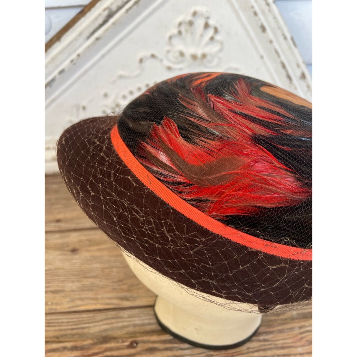 Vintage 1940s HAt Brown Wool Dyed Orange Peasant Feathers | eBay display picture 3