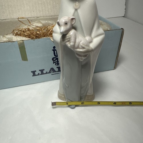Lladro Figurine Crown Robe Balthasar Belen 4675 Holding Pink Lamb Spain - Picture 8 of 8