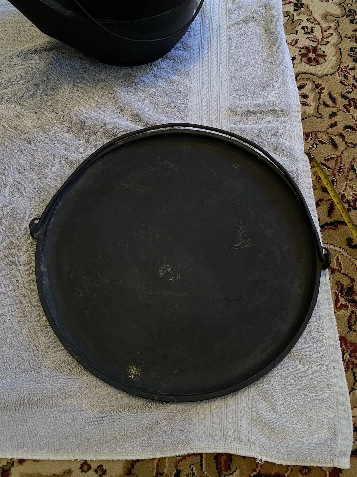 Antique Unmarked No. 12 Round Griddle With Bail Handle 13" Late 1890's - 1910
