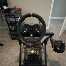 Logitech G920 Racing Wheel  Pedals  Shifter  Stand for Xbox USB