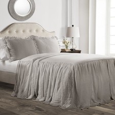 Ruffle Skirt Bedspread Set - 2-Piece Luxurious Farmhouse Bedding - Elegant Ru...