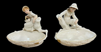EARLY ROYAL WORCESTER PAIR OF FIGURAL COMPORTS IN THE HADLEY STYLE - AS IS