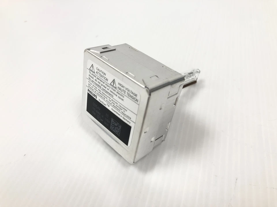 Genuine Land Rover Headlamp Bulb D3S High Intensity DischargeLR009163 - Image 4 of 4