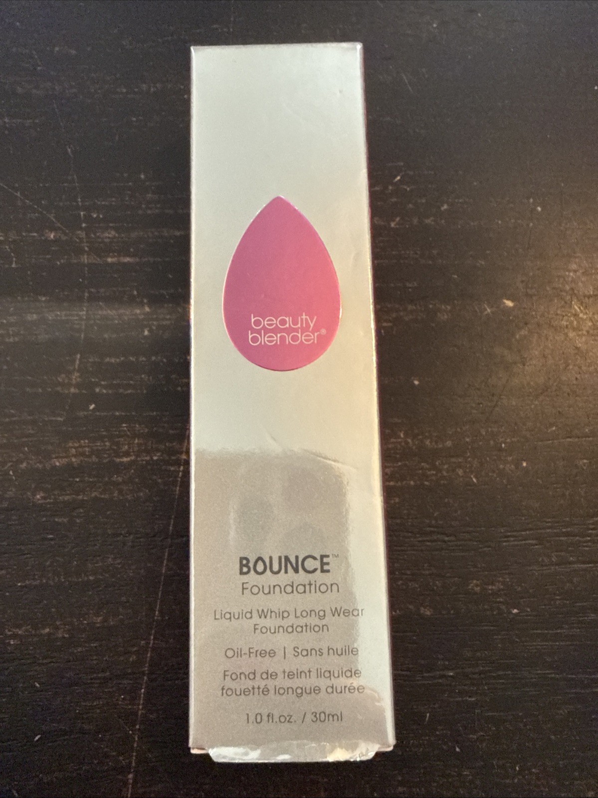 beauty blender Bounce Foundation Liquic Whip Long Where 1oz 