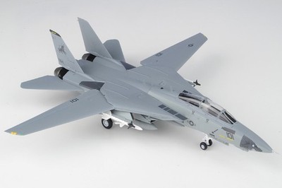 Easy Model 1/72 F-14D Tomcat NH101 USN VF-213 Blacklions