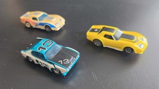 3x AFX / Faller H0 Slotcars – Corvette C3 & Ford Capri (US Racing Set)