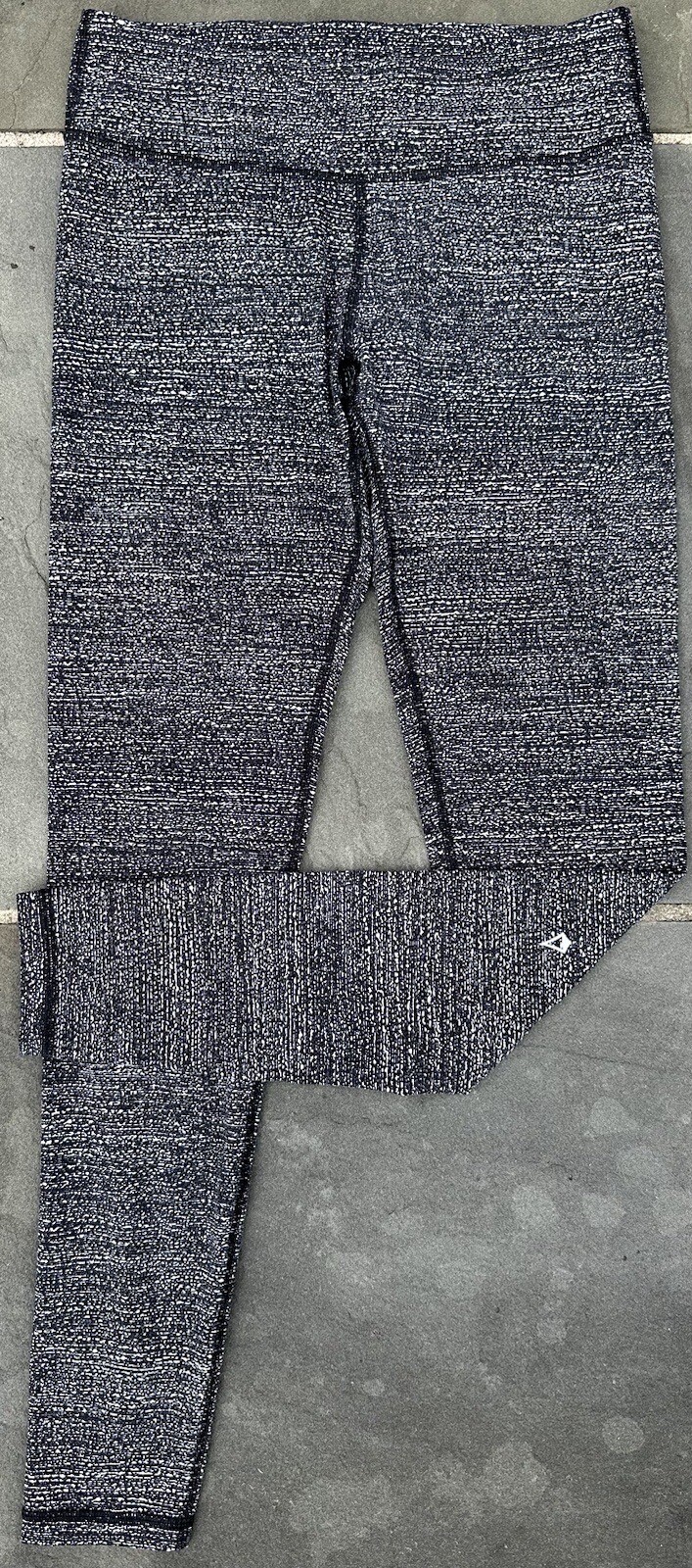 Picture 3 of 9