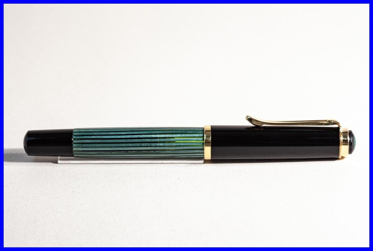 PELIKAN 400 Piston Filler in GREEN STRIPED GOLD with MEDIUM 14C