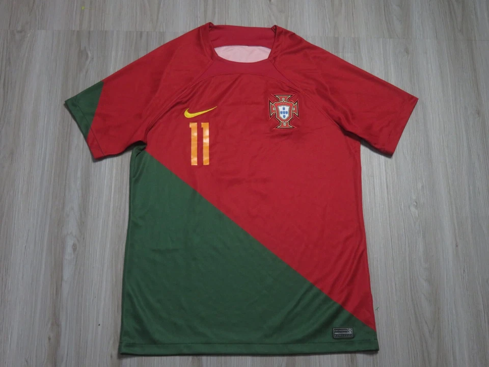Nike Joao Felix 2022 Portugal Jersey Size Medium Men Pre Owned Rare - Image 2 of 4