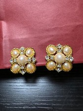 Large JOAN RIVERS Imitation Pearl & Rhinestone Clip Earrings Designer Signed