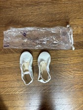 NIB LA STRADA ballet slippers p White Size 8 1/2 C