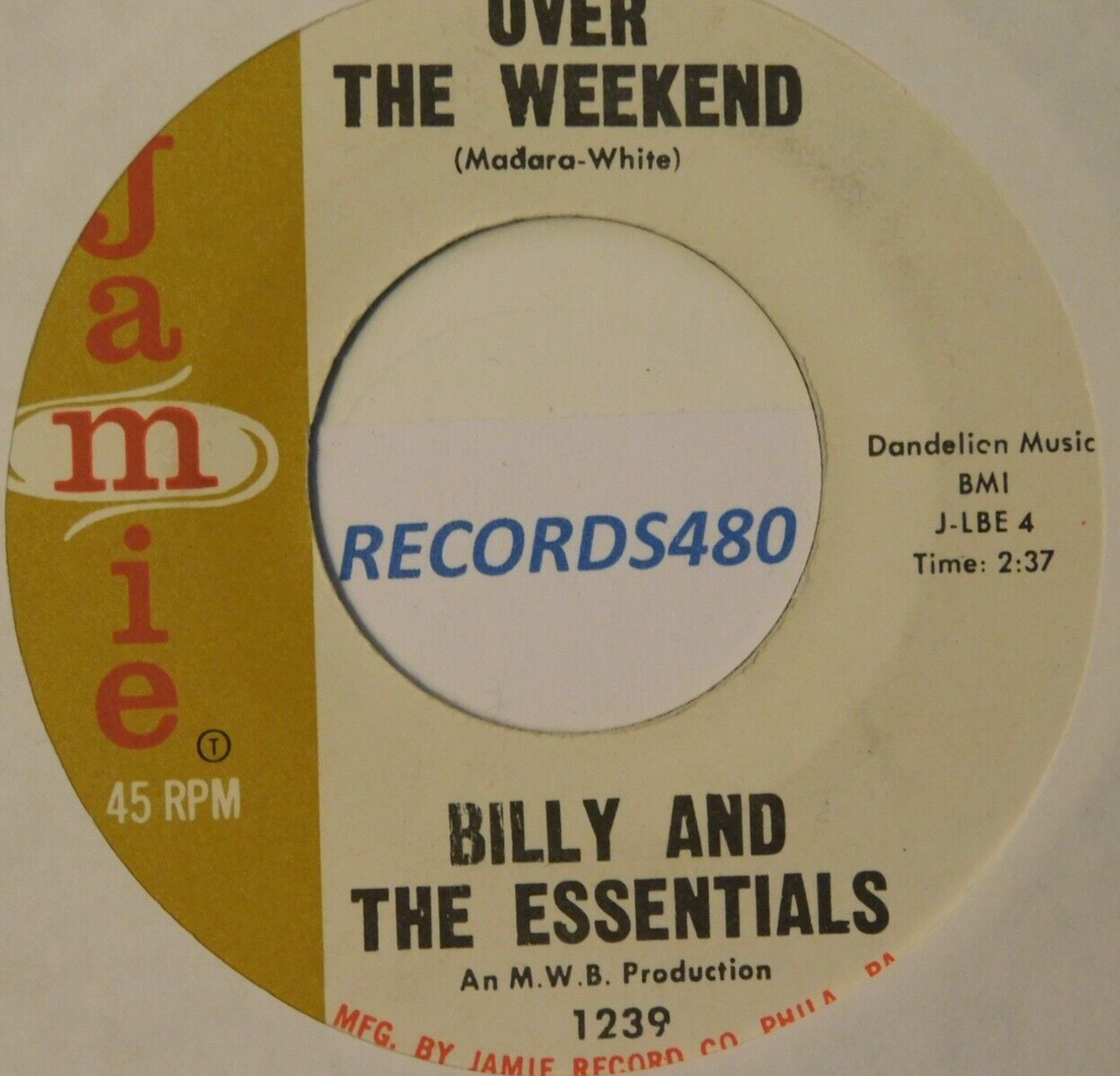 45 Billy and the Essentials 