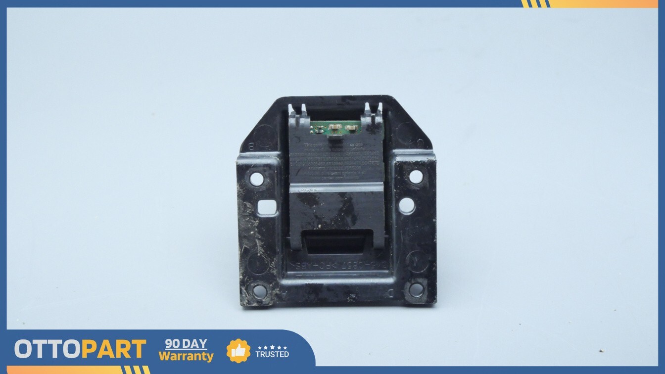 2014-2018 Maserati Quattroporte SQ4 Front Sun Solar Light Bright Sensor OEM