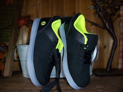 FLASH LIGHTS BOYS RECHARGEABLE SHOES SIZE 5 COLOR BLACK ON/OFF SWITCH FOR LIGHTS