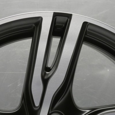 Volvo V40 S60 V60 2012 - 2017 R Design 18 Inch Leichtmetallfelge 
