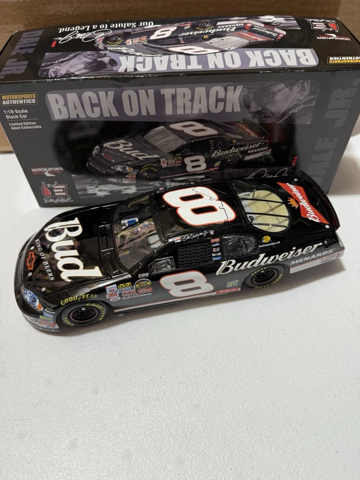 RARE* Dale Earnhardt Jr. #8 Budweiser 3 Days Of Dale 2006 1/18 Diecast - Image 3 of 4