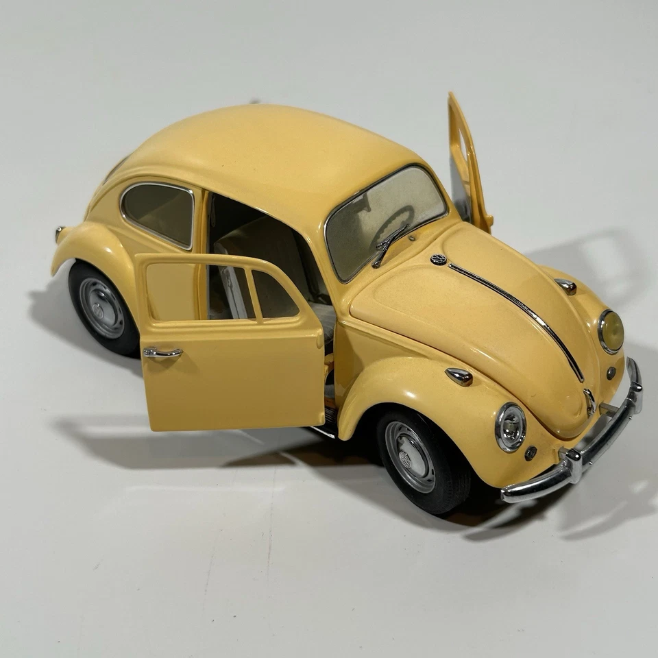 Volkswagen Beetle 1967 modelo de precisão 1:24 Franklin estado perfeito LEIA - Imagem 2 de 4