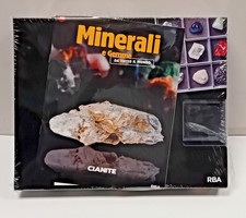 CIANITE CON ESPOSITORE- MINERALI E GEMME DA TUTTO IL MONDO N.58 RBA