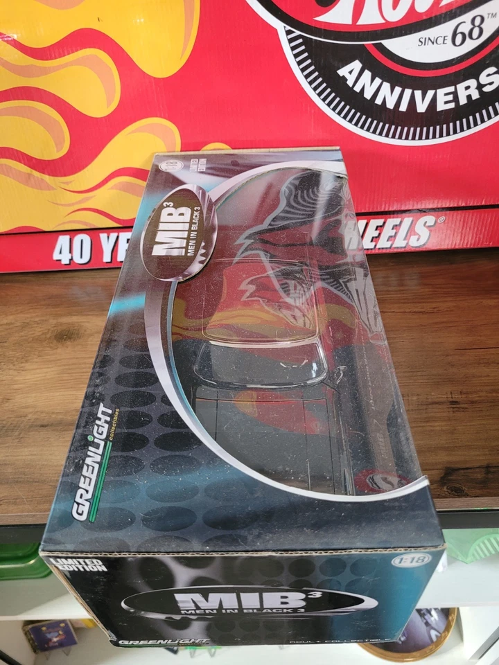 Greenlight 1:18 Scale 1964 Ford Galaxie 500 Mib3 Chrome Edition - Image 4 of 4