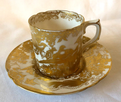 Royal crown derby Gold Aves Moccatasse