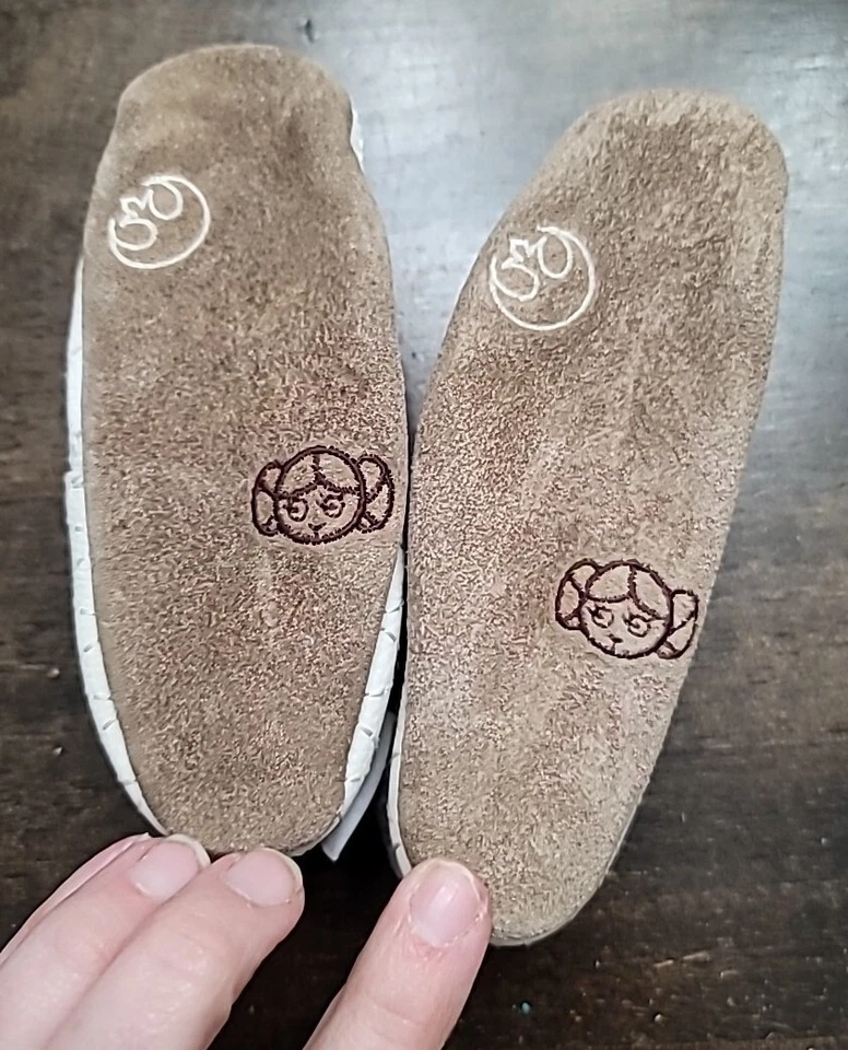 Disney Starwars Baby Girl Leather Princess Lea Shoes Sz 18/24 Months - Image 4 of 4