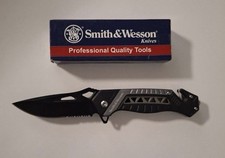 Smith  Wesson SW608S 8.5in High Carbon S.S. Folding Knife 3.4in Serrated NEW