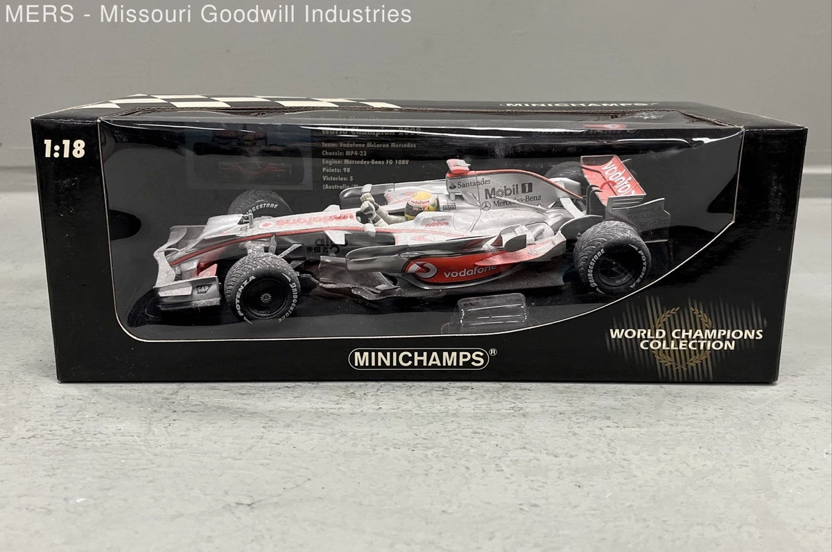 【未開封】Team McLaren Mercedes F1 ミニカー　1/18 McLaren Mercedes-Benz 1:18 Scale Diecast Formula 1 Cars for sale