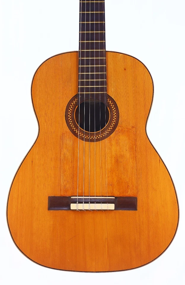 Manuel Segura Rodriguez 1950 Classical Guitar with warm vintage sound + video - Image 2 of 4