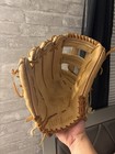 Wilson A2000 11.5" Left Throw Tan Leather Baseball Glove w/ Wrist Strap — photo 2