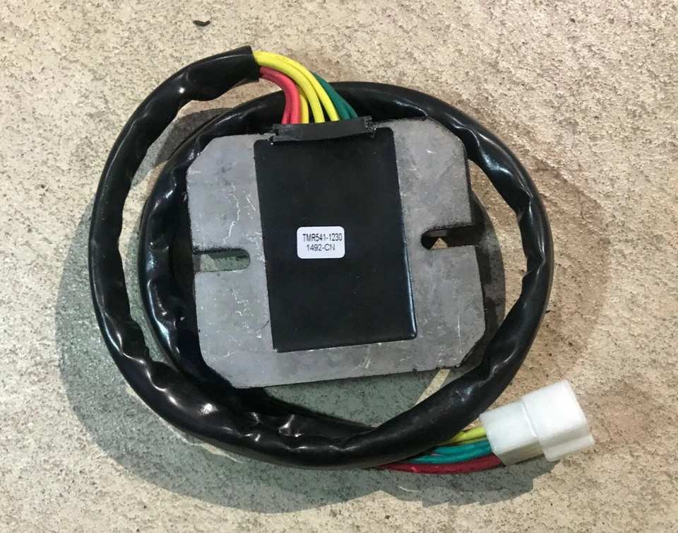 Rick's Motorsport 01-10 Yamaha FZ1 XVS650 V-Star rectificador/regulador 10-421 Foto 4 de 4