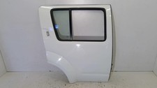 Porte arrière et accessoires Nissan PATHFINDER