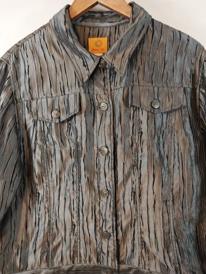 Ruby Rd. Womens Sz 16 Jacket Gray Wrinkled Shimmer Metal Buttons Patch Pockets - Image 2 of 4
