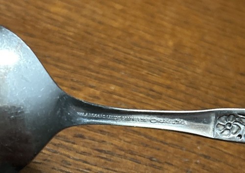 Oneida Malibu Wm A Rogers SOUP SPOON LOT 7 STAINLESS Floral - Picture 3 of 4