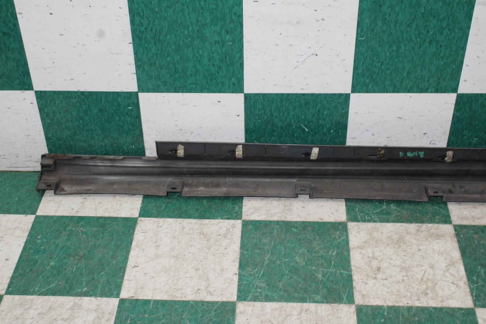 14-22 Ghibli *DMG* Grey Passenger Right RH Rocker Molding Side Skirt Panel OEM