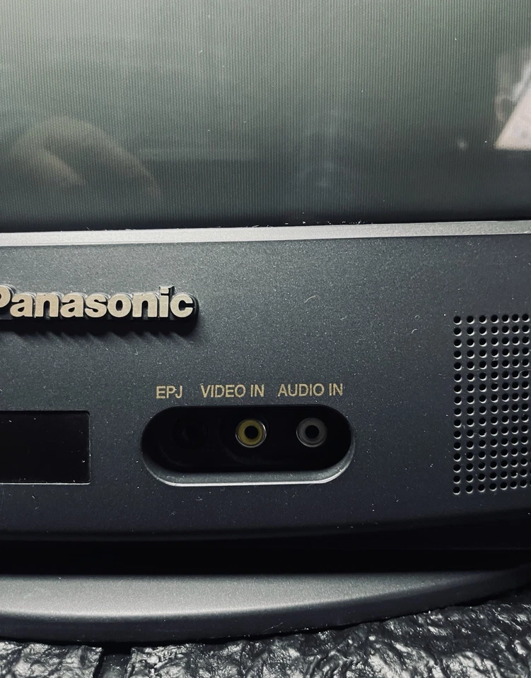 1999 Panasonic 13” (CRT TV CT-13R30A) Television w/Remote - Image 2 of 4