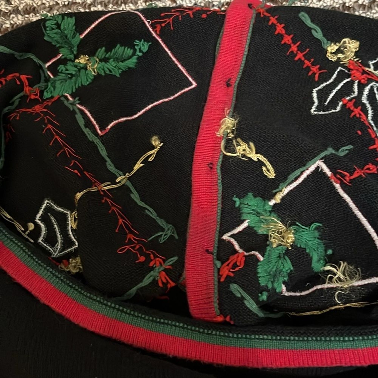 Basic Editions Vintage Hand Stitched Embroidered … - image 7