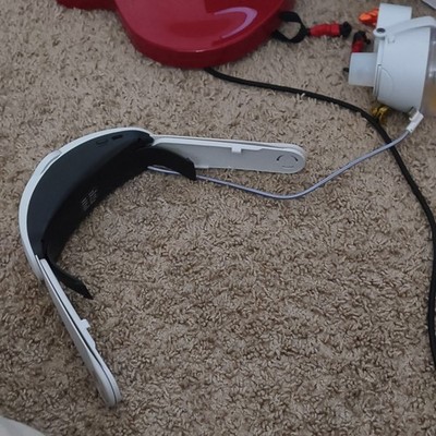 White Black Standalone VR Headset with Circular Design Accent